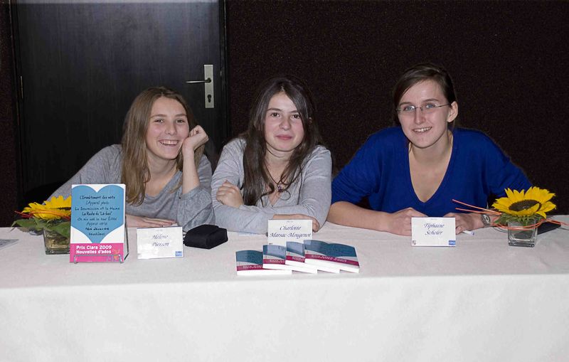 SALON DE VILLEPREUX LES LAUREATES PARISIENNES DU PRIX CLARA